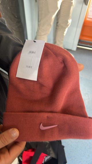 Gorro Nike Rosa Nuevo con Etiqueta