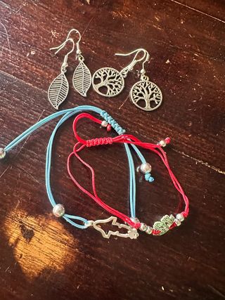 Pendientes hoja y árbol vida + 2 pulseras