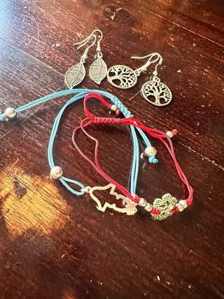 Pendientes hoja y árbol vida + 2 pulseras