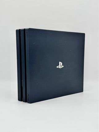 PlayStation 4 Pro (PS4 Pro) Sony Nera Con Fili