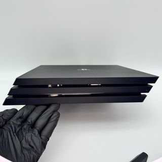 PlayStation 4 Pro (PS4 Pro) Sony Nera Con Fili