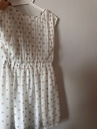 Vestido blanco y beige con lunares