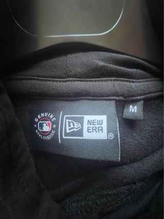 Sudadera Yankees Negra y Dorada Talla M