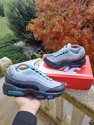 Nike Air Max 95 "Stadium Green"