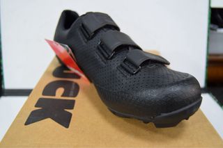 Zapatillas Ciclismo LUCK Talla 44 Nuevas