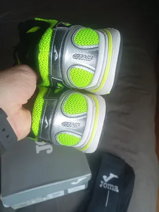 Zapatillas Joma Negras y Verdes