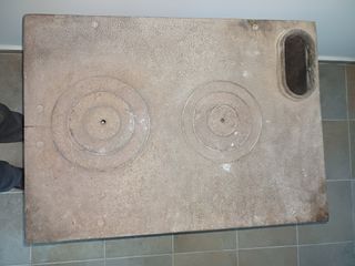 Cocina economica, de carbón y leña antigua