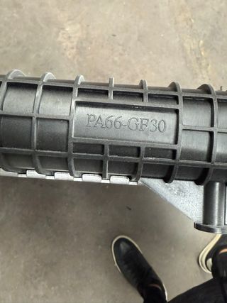 Radiador de agua nuevo referencia:PA66-GF30