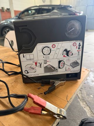 Compresor de aire y arrancador de coche