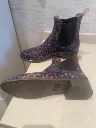 Botas de lluvia animal print Talla 40