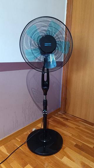 Ventilador CECOTEC 45W con mando a distancia