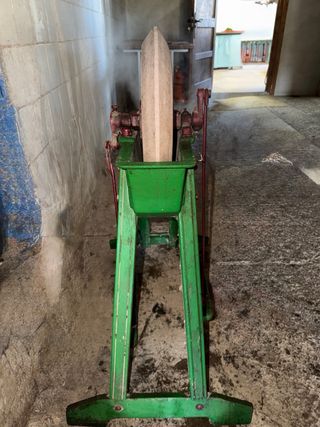 Afilador de piedra antiguo AJURIA VICTORIA