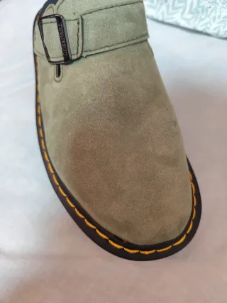 Zuecos Dr. Martens Verdes