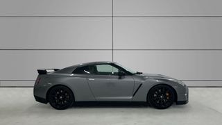 Nissan GT-R 2011