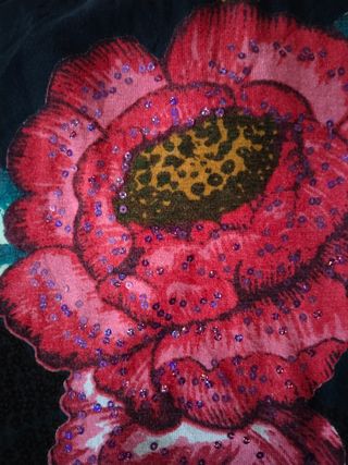 Jersey Desigual con lentejuelas bueno