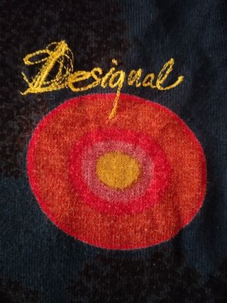 Jersey Desigual con lentejuelas bueno