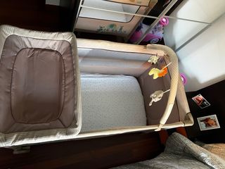 Cuna de viaje doble altura con colchón