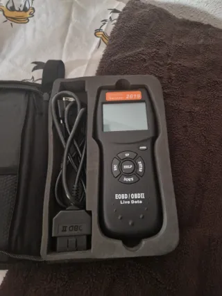 OBD/OBDII para enchufar al coche y rastrear fallos