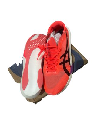 ASICS Metaspeed Tokyo