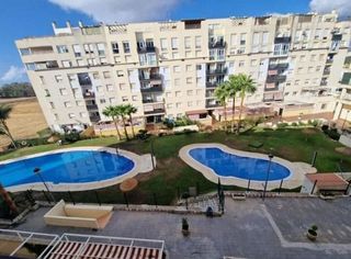 Oficina en alquiler en Nueva Andalucía centro en Marbella