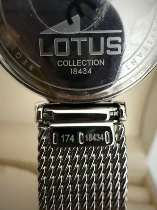 Reloj Lotus Mujer Negro y Plateado