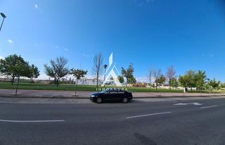 Local comercial en alquiler en Portillejo - Valdegastea en Logroño