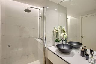 Piso en alquiler en Valdeacederas en Madrid