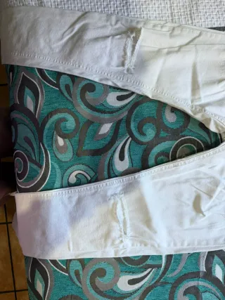 Pantalones Bershka Hombre Blancos Rotos. Talla 38