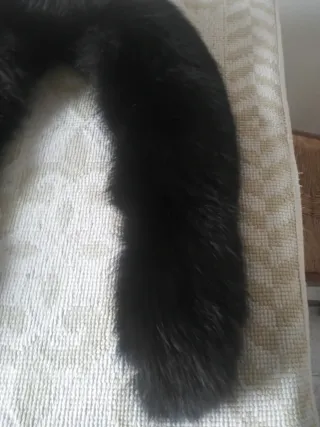 Collo di pelliccia nero