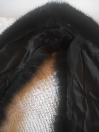 Collo di pelliccia nero