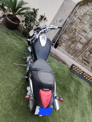 Suzuki Intruder 1800R Motocicleta