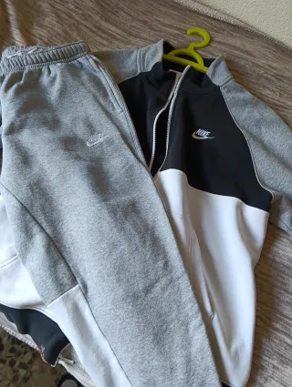 Chándal Nike Negro, Gris y Blanco