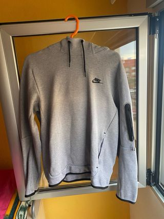 Sudadera Nike Tech Gris
