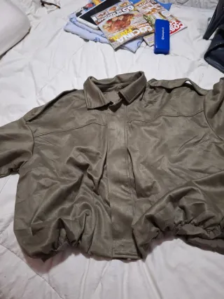 Chaqueta ante verde oliva