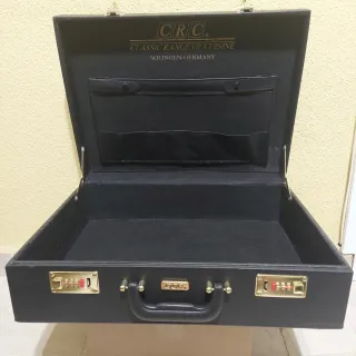 Maletín CRC Negro con combinación