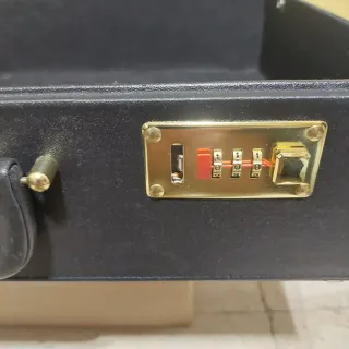 Maletín CRC Negro con combinación