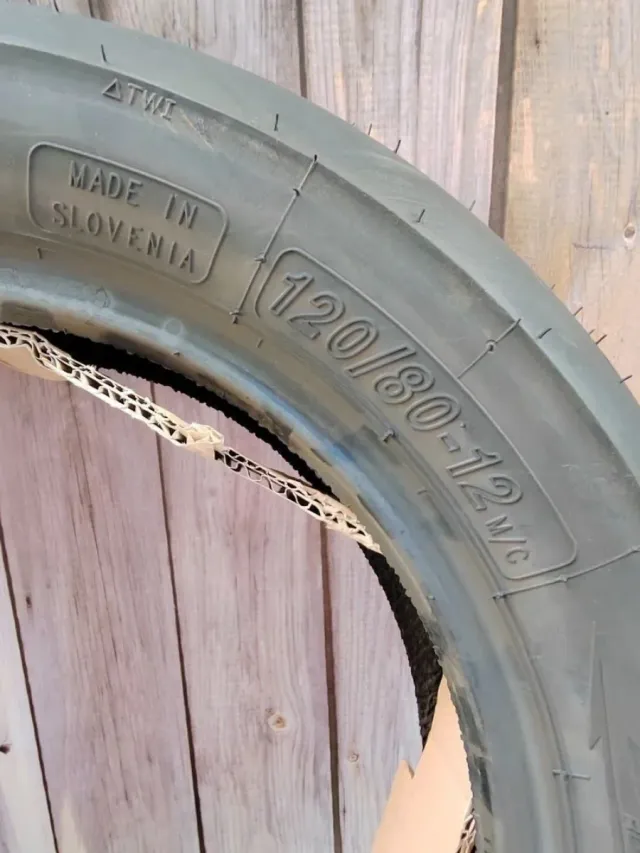 JUEGO NEUMÁTICOS JOG RR