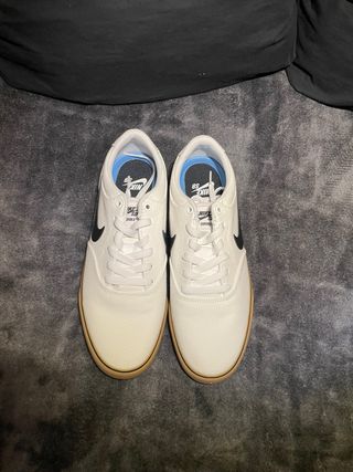 Zapatillas Nike SB Blancas y Marrones