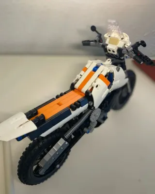 Moto estilo LEGO