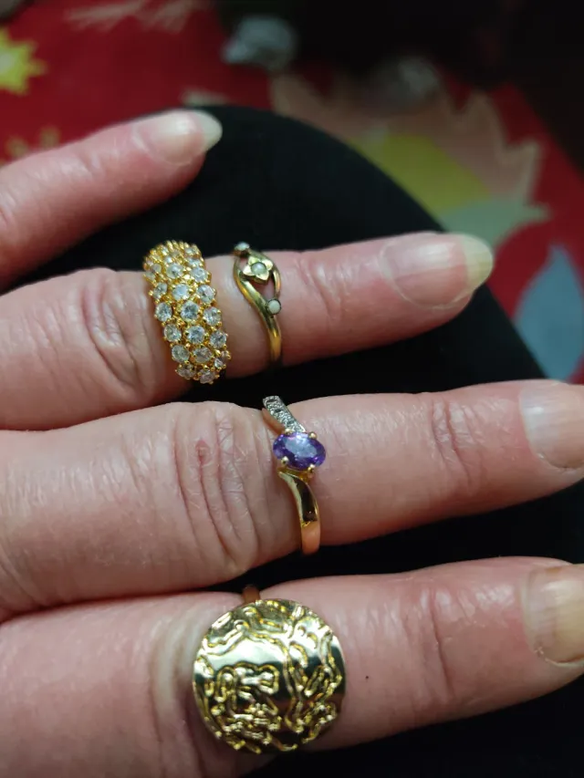 Lote de bijuterias antigas e moda