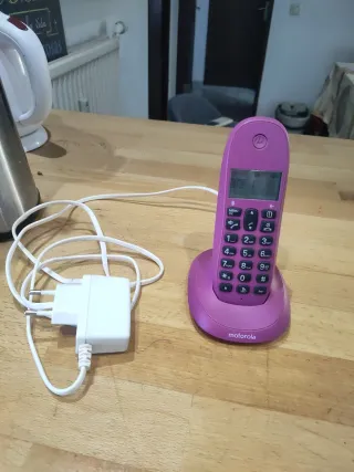 Teléfono Inalámbrico Motorola Rosa