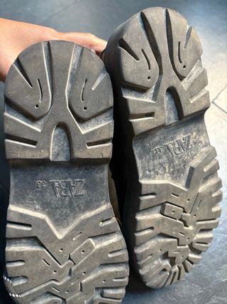 Botas ZARA cordones negras