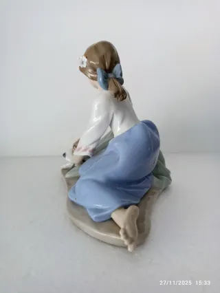 Figura Lladró Niña con Perro tienes frío? única