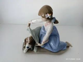 Figura Lladró Niña con Perro tienes frío? única