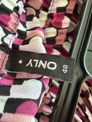 Falda midi estampada talla 40