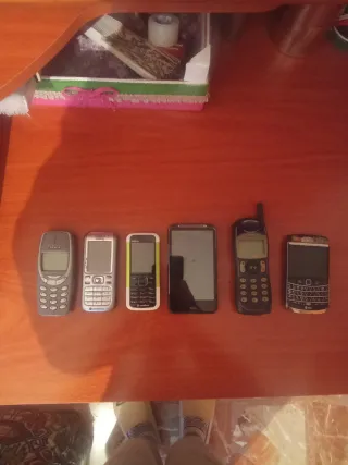 Móviles antiguos a 10€