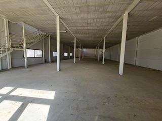 Nave industrial en venta en Renfe - Bulevar 1º y 2º Fase en Jaén