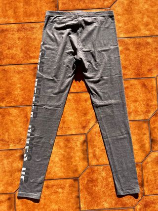 Leggings grigi Terranova - Taglia S con scritta la