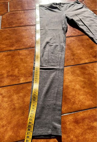 Leggings grigi Terranova - Taglia S con scritta la