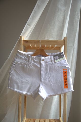 Pantalón corto blanco denim Talla 36